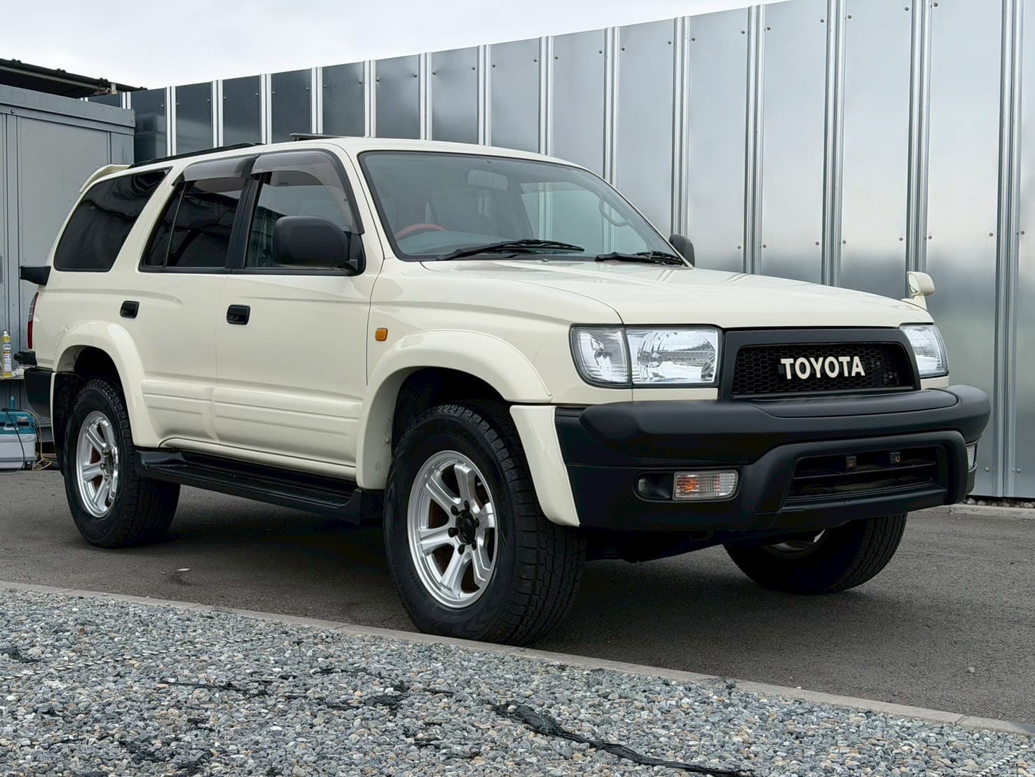 平成10年 ハイラックスサーフ 185系 SSR-G 4WD